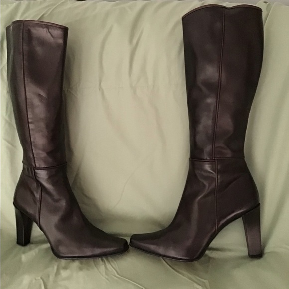 Stuart Weitzman Heeled bronze boot - Picture 2 of 5